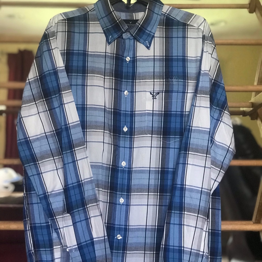 American Eagle Button Down